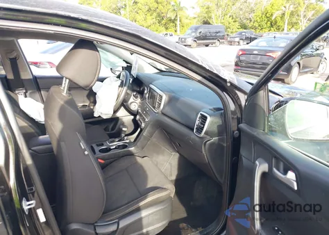 2020 Kia Sportage Lx z USA, uszkodzony, nr VIN KNDPM3AC3L7678069